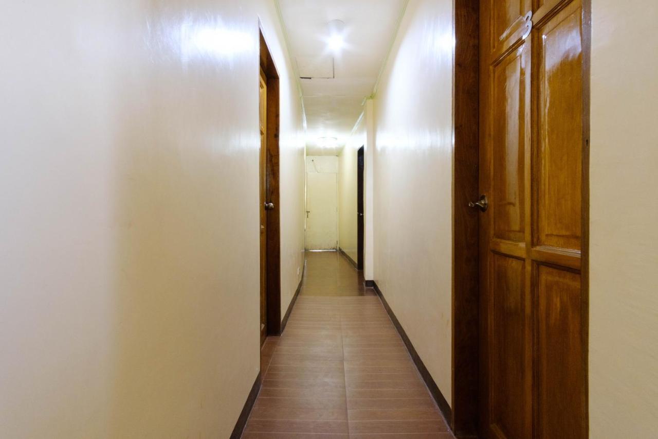 Reddoorz @ Poblacion 6 Coron Bagian luar foto